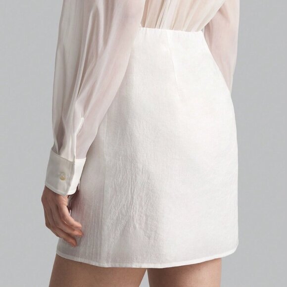 White Casual Women's Floral Applique Detail Solid Skirt - Picture 3 of 6